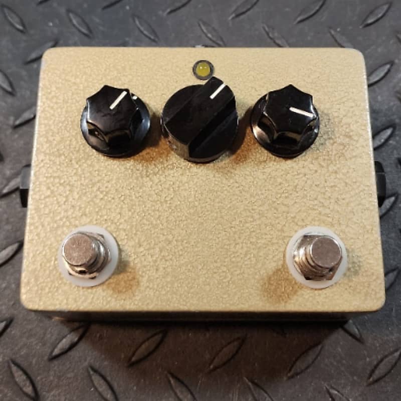 Lock Box Fuzz Box Bias Sputtery Gated Fuzz Point to Point | Reverb