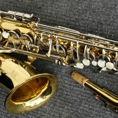 Yamaha Yas26 Alto Saxophone, Gold Lacquer ,student