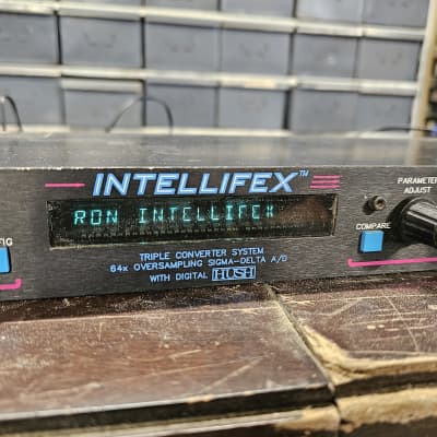 Rocktron Intellifex デジタルエフェクター Rocktron Intellifex online 意外といいかも ・・・ - みちのく