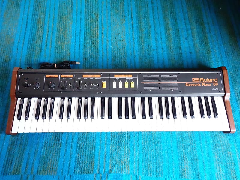 Roland EP-09 Electronic Piano - Early 80's Vintage Analog