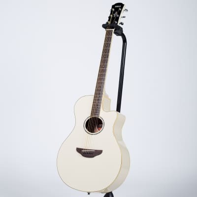 Yamaha APX600 Thinline Cutaway Acoustic-Electric Guitar - Vintage White for sale