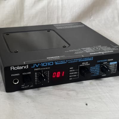 Roland JV-1010 64-Voice Synth MIDI sound module New battery!!
