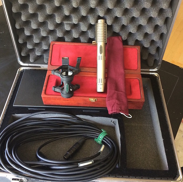 Royer R-122V Vacuum Tube Ribbon Microphone image 2