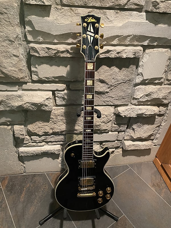 Aria Les Paul 