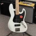 Squier Contemporary Active Jazz Bass HH Flat White