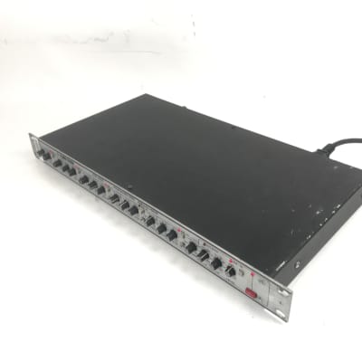 Klark-Teknik DN 405 Parametric Equalizer | Reverb Poland