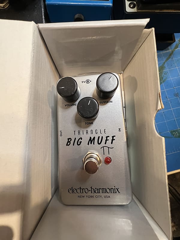 Electro-Harmonix Triangle Big Muff Pi