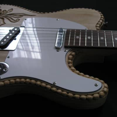 Wildwood Guitars E-Guitar Tele Custom (carved top with flower-motive) Natur image 7