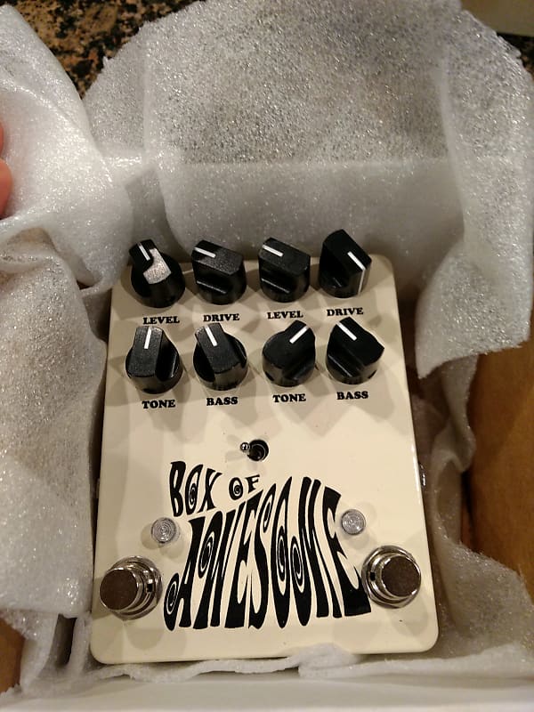 Lovepedal Box of Awesome SRV white Reverb