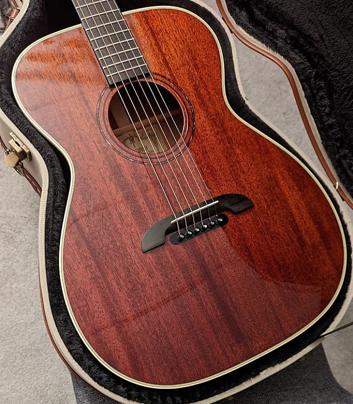 Alvarez-Yairi Honduran Series FYM66HD Folk - Natural Gloss Finish