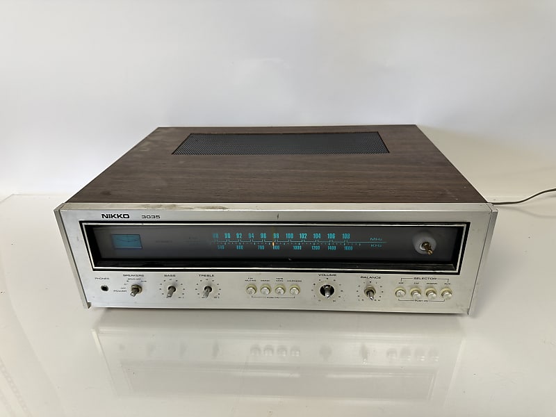 Vintage Nikko 3035 Stereo Receiver  			