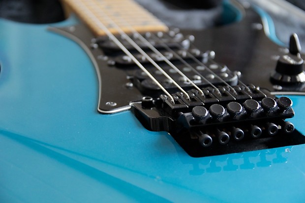 Ibanez RG550 ブルー 改造済み ギター