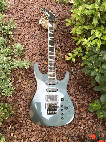 Cort superstrat store