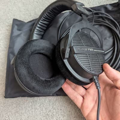Beyerdynamic DT 990 Pro 250 Ohm Open-Back Over-Ear Monitoring Headphones Black Edition image 9