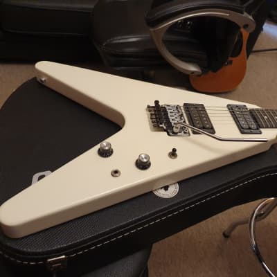 RARE Gibson Flying V Factory Original Floyd Rose Tremolo Limited Edition Special Run Guitar image 14
