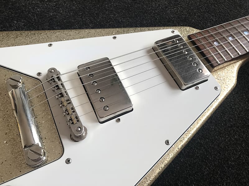 Burny LV-115KK Ken L'arc-en-Ciel - Flying V | Reverb Burny LV-115KK Ken L'arc-en-Ciel - Flying V | Reverb