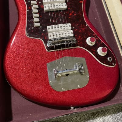 Eko 500/V4 1961 - 1965 - Red Sparkle / Mother of Pearl for sale