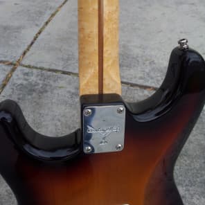 Fender  USA Custom Shop Stratocaster 1997 3 Color Sunburst image 8