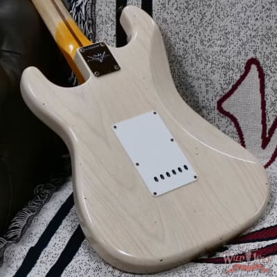 Fender Custom Shop Eric Clapton Signature Stratocaster Maple Fingerboard Journeyman Relic Aged White Blonde 8.05 LBS image 12