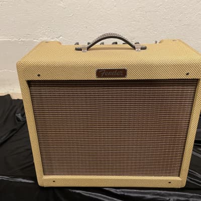 Fender Blues Junior Limited Edition Lacquered Tweed Type PR 295 15