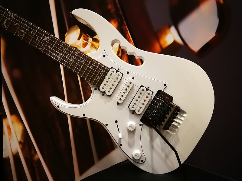 IBANEZ - JEMJRL WHITE - Guitare électrique gaucher signature Steve