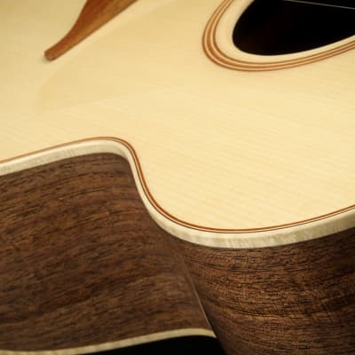 Lowden O-21 Sitka Spruce & Walnut image 21