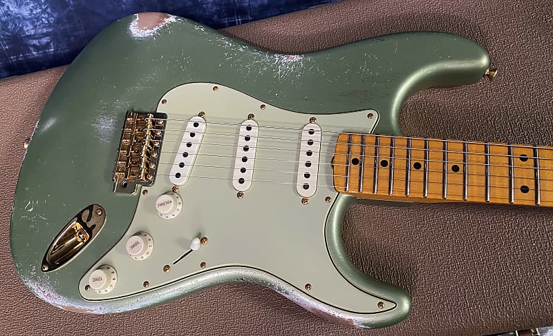 UNPLAYED ! 2024 Fender Custom Shop 1962 Poblano Stratocaster Relic Masterbuilt David Brown - Aged Sage Green Metallic - Authorized Dealer - RARE! Only 7.2 lbs - G02104 - SAVE! image 1