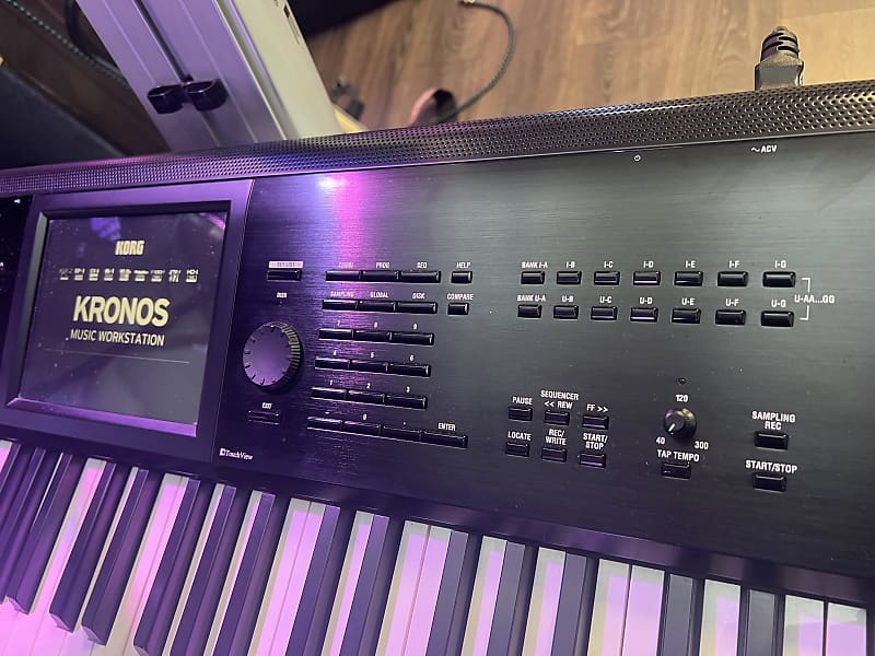 Korg KRONOS 2 88-Key Digital Synthesizer Workstation | Reverb