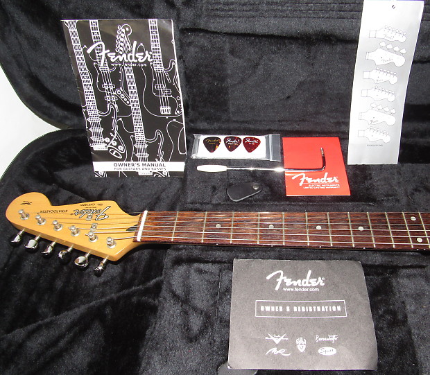 VERY RARE 1992 FENDER STRATOCASTER MADE IN KOREA COMPLETE