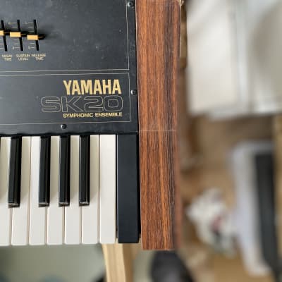 Yamaha SK-20 Symphonic Ensemble Synthesizer 1979 - 1980 - Black