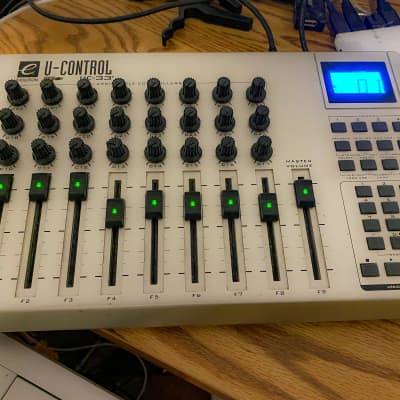 Evolution UC-33e USB/MIDI Controller