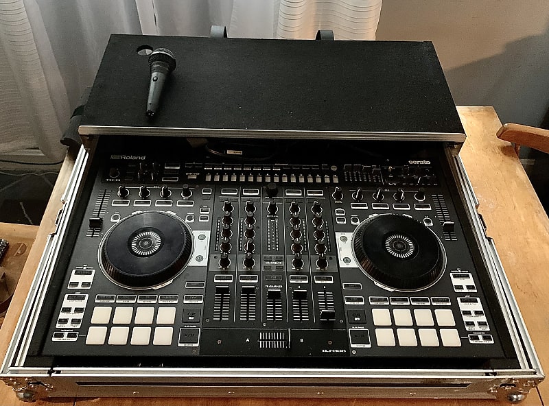 Roland DJ-808 DJ Controller w/ Magma Gig Case and Shure PGA58 Microphone image 1