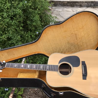 RARITY - MADE IN JAPAN 1978 - C.F.MOUNTAIN W400D - ACOUSTIC GRAND CONCERT GUITAR for sale