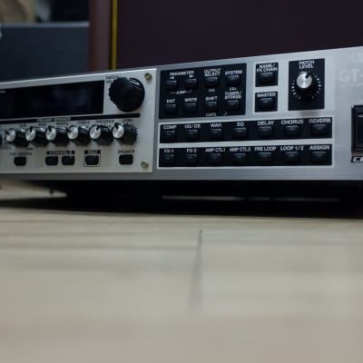BOSS GT-PRO ギターエフェクトプロセッサー GT-Pro [Overview] - YouTube