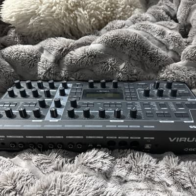 Access Virus TI2 Desktop Digital Synthesizer 2010s - Black