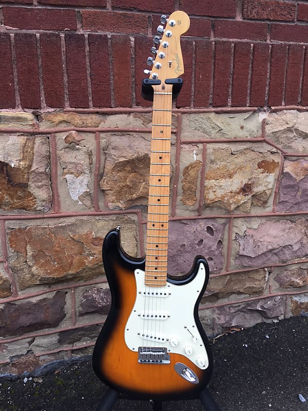 Fender American Standard Stratocaster 2002 2 Tone Sunburst | Reverb