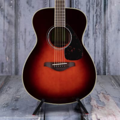 Yamaha FS830-TBS Small-Body Acoustic Guitar Tobacco Brown Sunburst