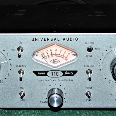 Universal Audio 710 Twin-Finity Microphone Preamp 2009 Universal Audio 710 Twin-Finity Microphone Preamp 2009