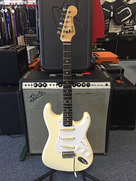 Fender Stratocaster 1984-1987 Made in Japan MIJ E Serial number