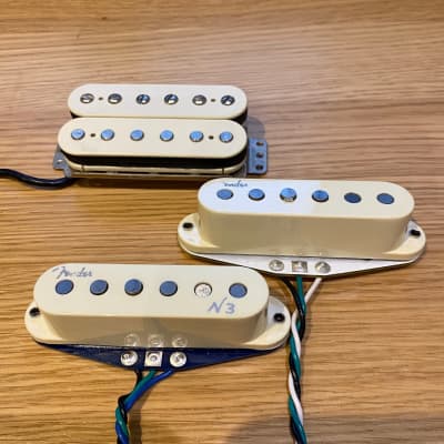Fender N3 Noiseless Pickups Stratocaster HSS Set - 2010