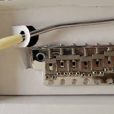 Fender MIJ Stratocaster trem assembly image 1