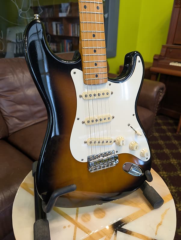 Fender 50's Reissue Stratocaster Maple Neck 1995 W/Case Made in Japan Two Tone Sunburst image 1