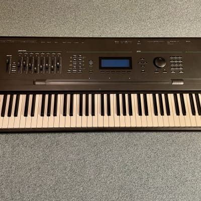 Kurzweil K2500 Digital Workstation Synthesizer image 1