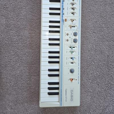 Casio MT-45 Casiotone 49-Key Synthesizer 1980s - White