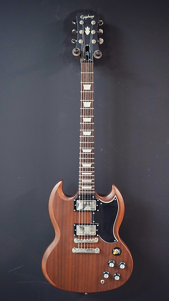 Epiphone on sale sg walnut