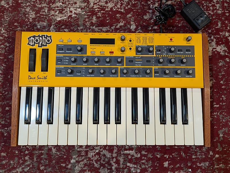 Dave Smith Instruments Mopho 32-Key Monophonic Synthesizer | Reverb