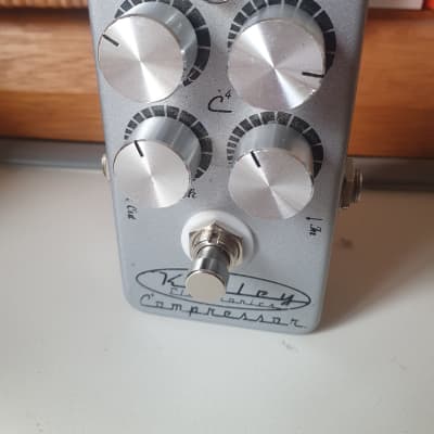 Keeley C4 4-Knob Compressor | Reverb Australia
