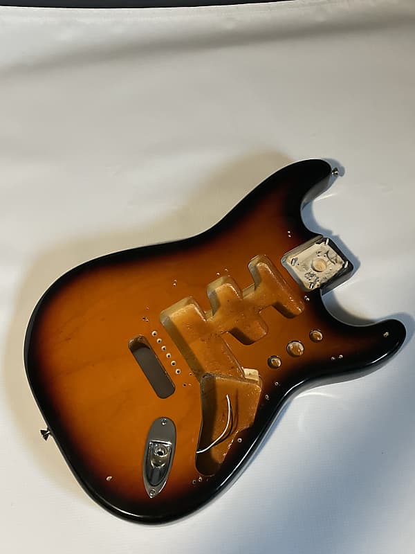 Fender Stratocaster Mexico サンバースト 2006 Fender Mexico Deluxe Players Stratocaster Electric Guitar | eBay