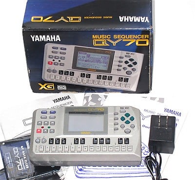 Yamaha QY 70 Audio Sequencer Midi