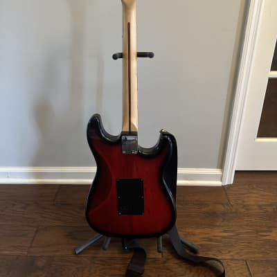 Fender Stratocaster 2000’s  - Dark Red Burst image 3